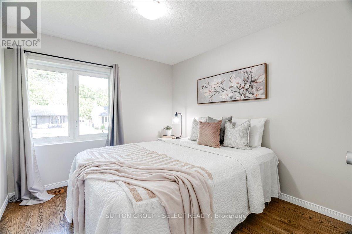 Photo 21 of 48 for 92 Ebury Crescent