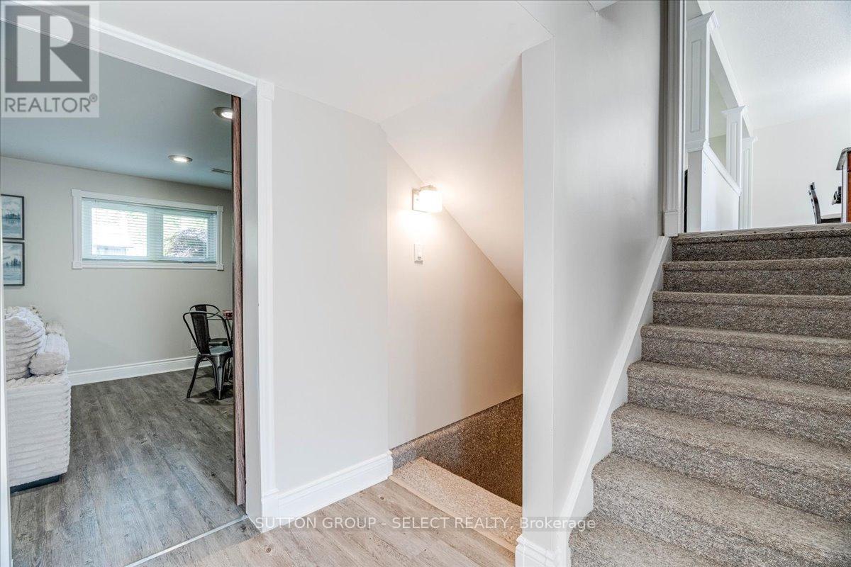 Photo 24 of 48 for 92 Ebury Crescent