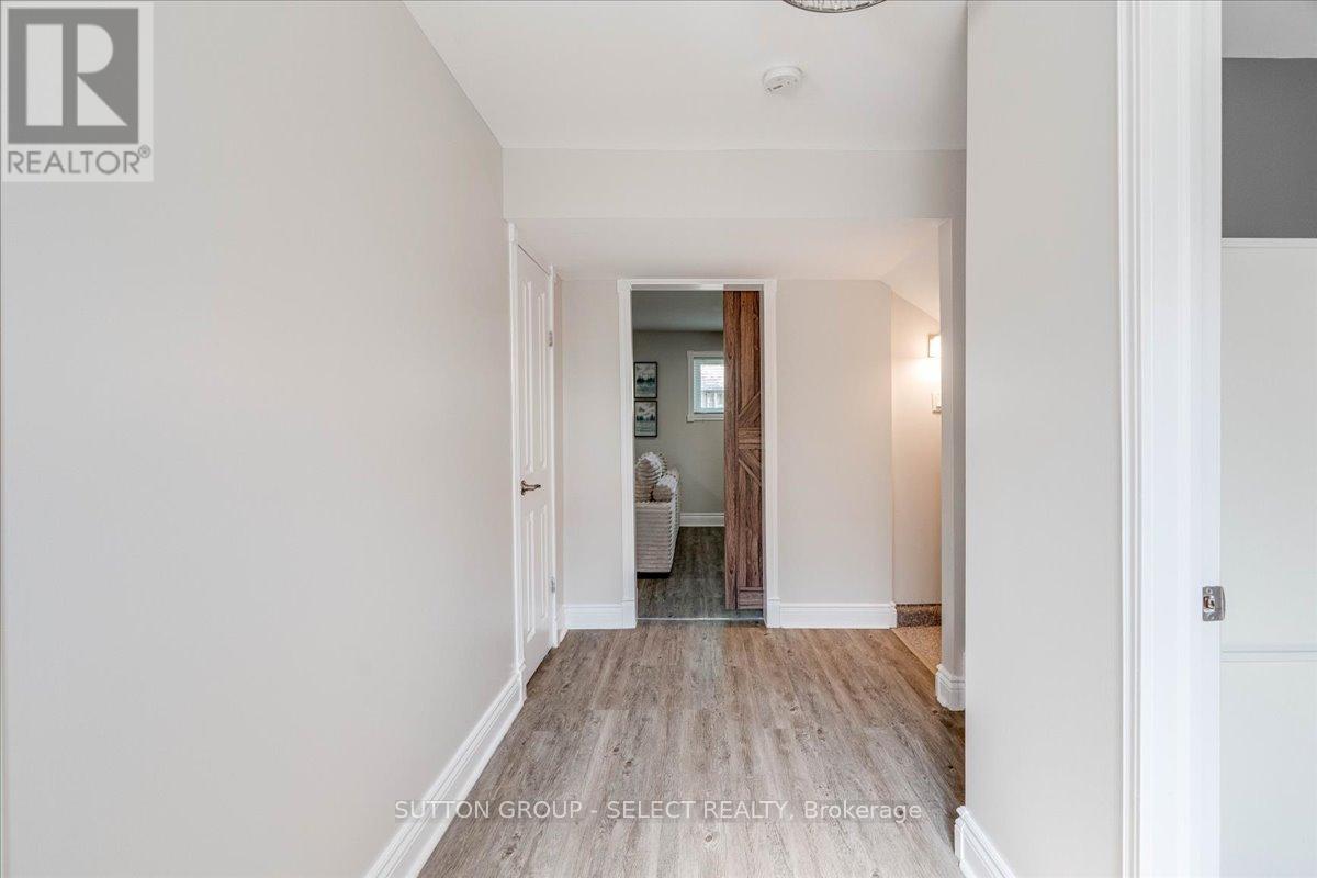 Photo 25 of 48 for 92 Ebury Crescent