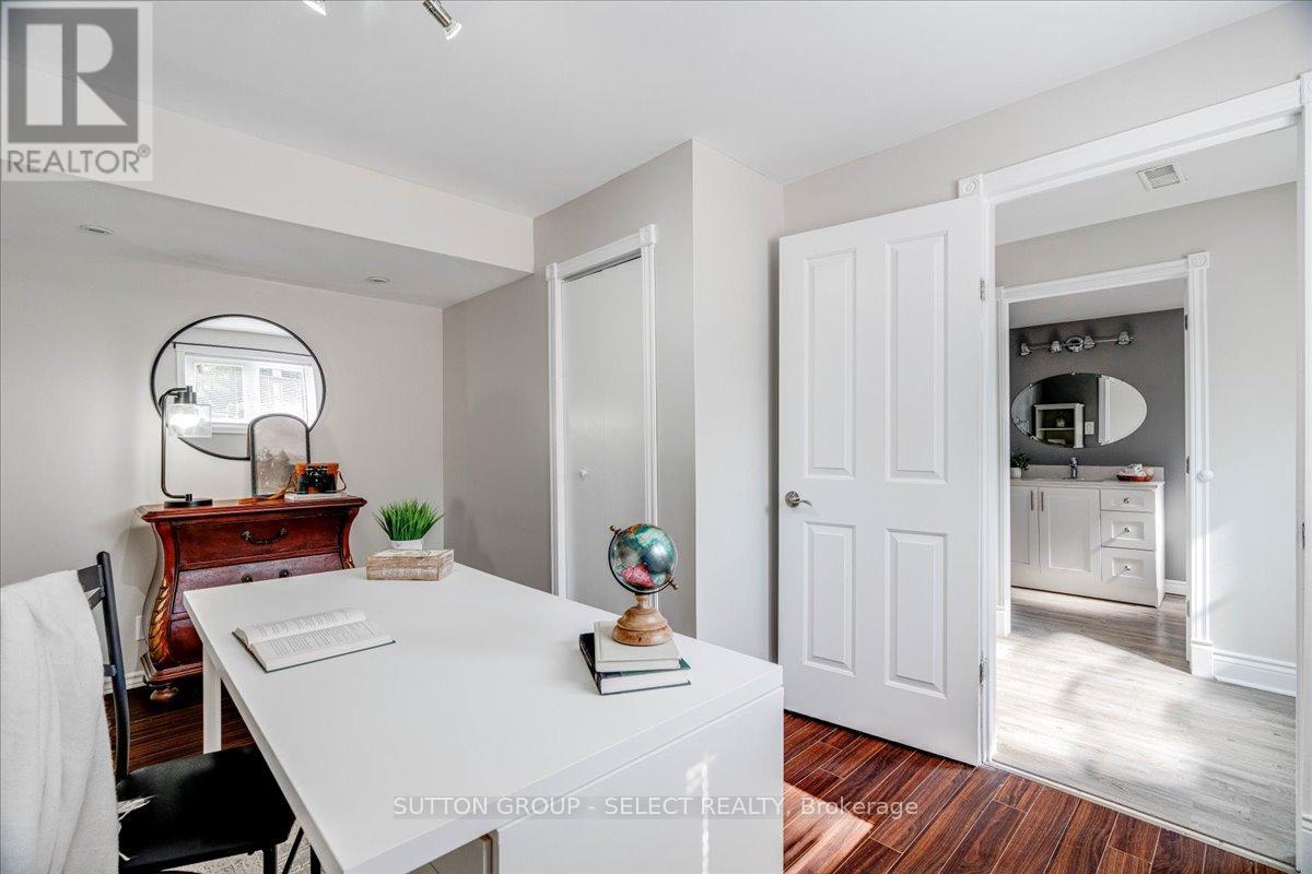 Photo 32 of 48 for 92 Ebury Crescent
