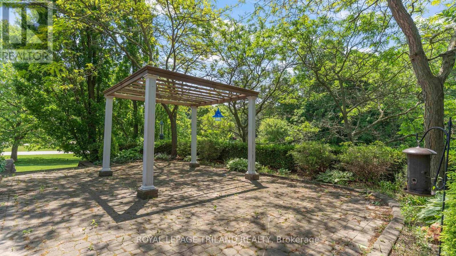 42707 Meadow Wood Lane, Central Elgin, Ontario  N0L 2L0 - Photo 25 - X12215118