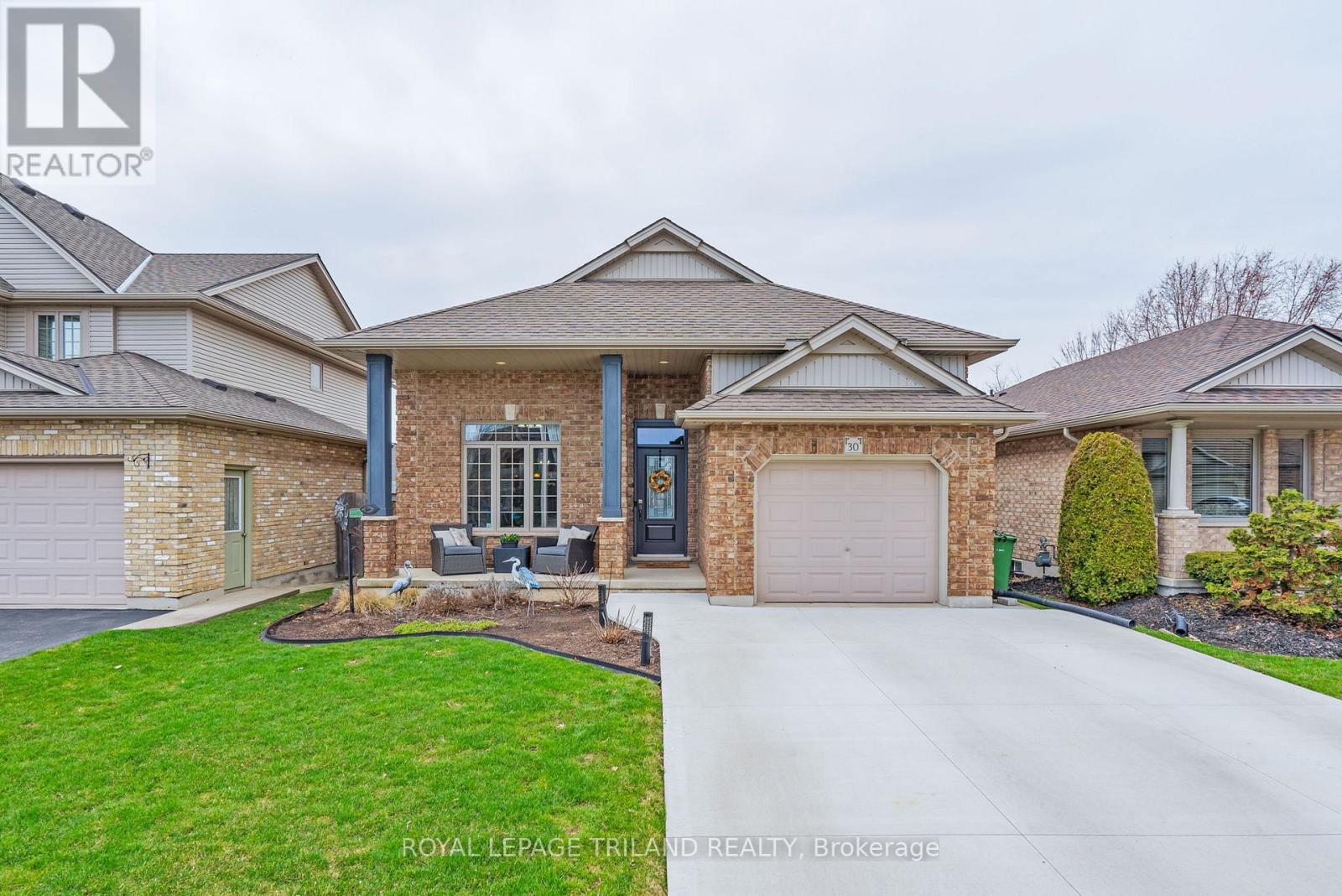 30 HAGERMAN CRESCENT, St. Thomas, Ontario