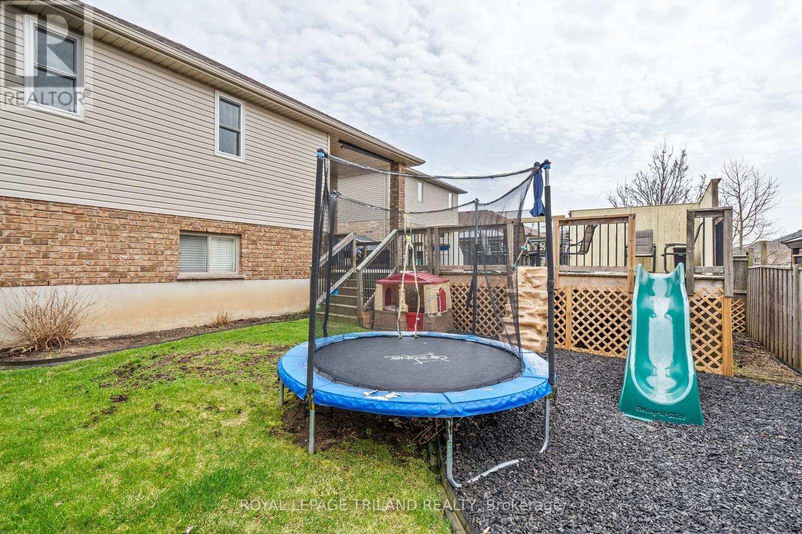 30 Hagerman Crescent, St. Thomas, Ontario  N5R 6K2 - Photo 44 - X12215170