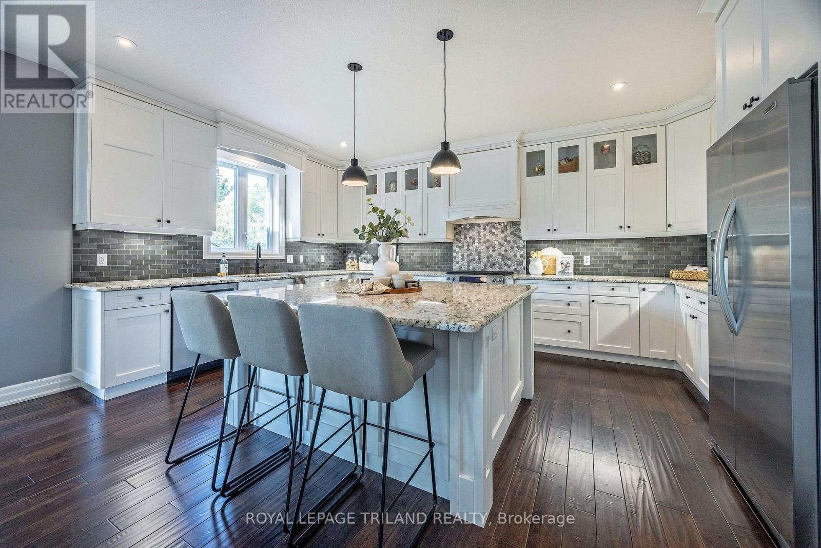 Photo 14 of 44 for 1044 Medway Park Drive