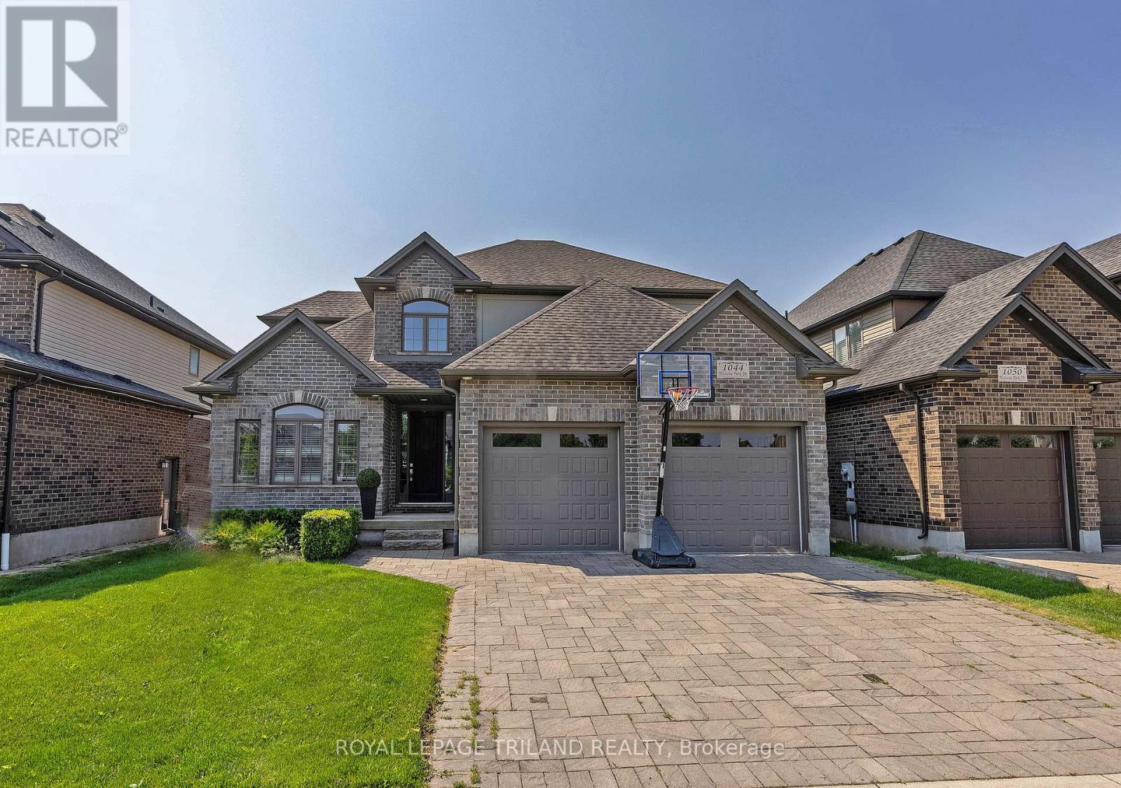 Photo 2 of 44 for 1044 Medway Park Drive