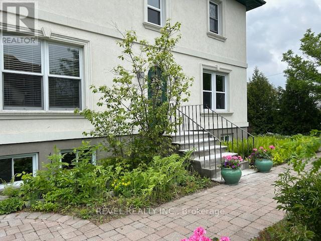 Property at 361 SEVENTH AVENUE S image 3