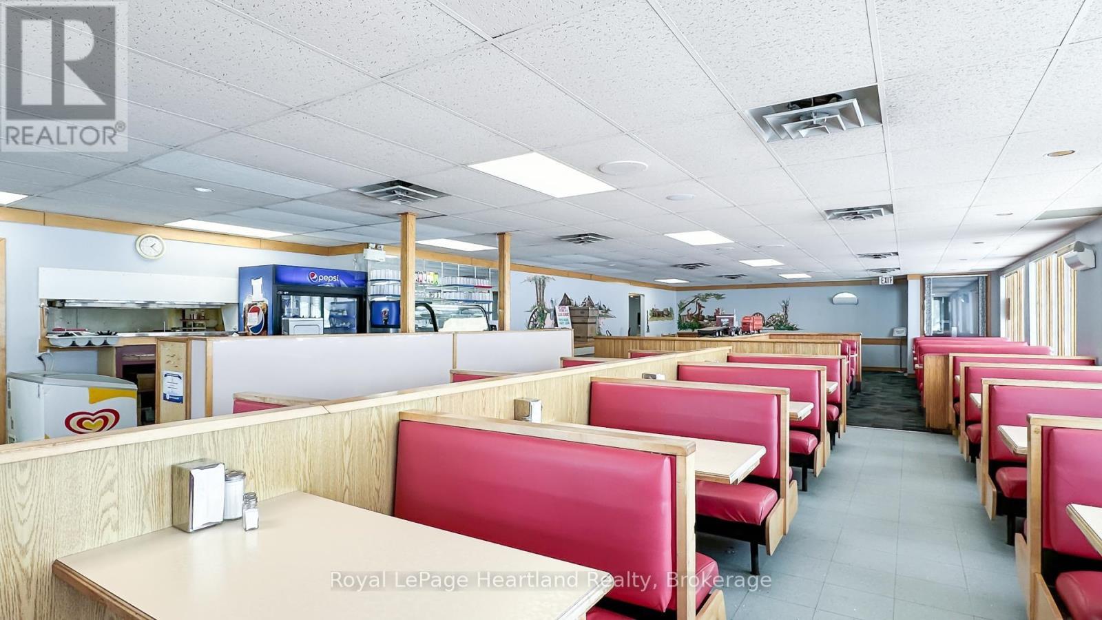 76988 London Road S, Huron East, Ontario  N0M 1L0 - Photo 17 - X12207395