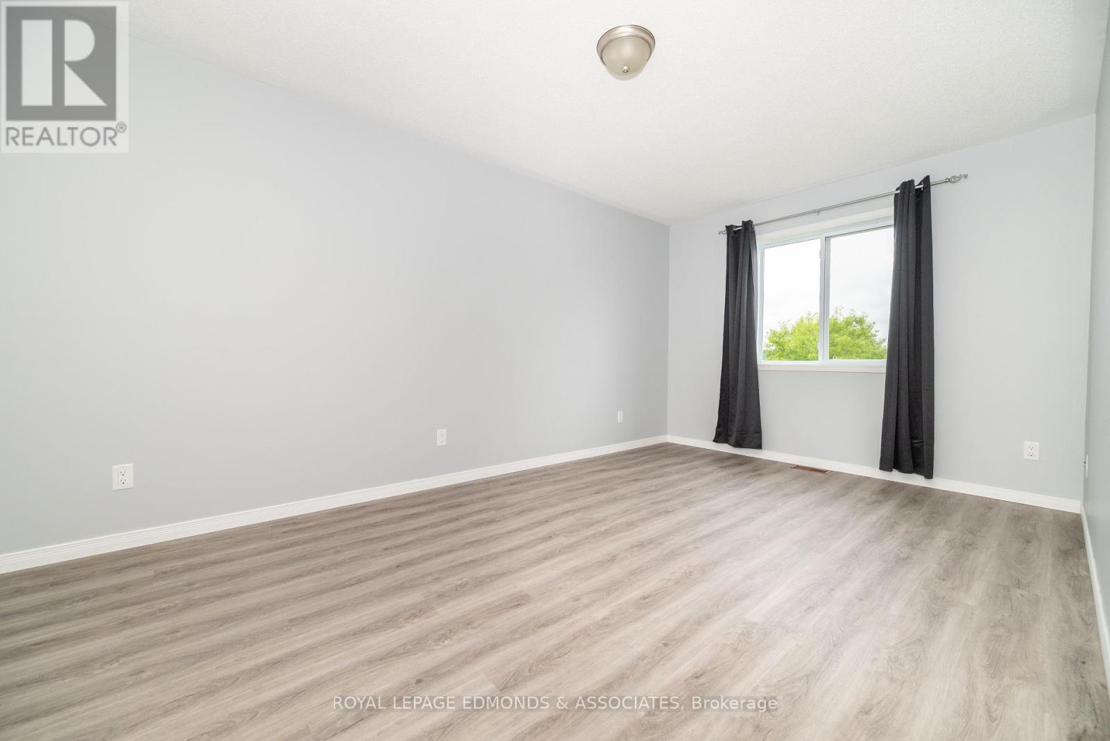 626 Johnston Crescent, Pembroke, Ontario  K8A 0B9 - Photo 14 - X12215214