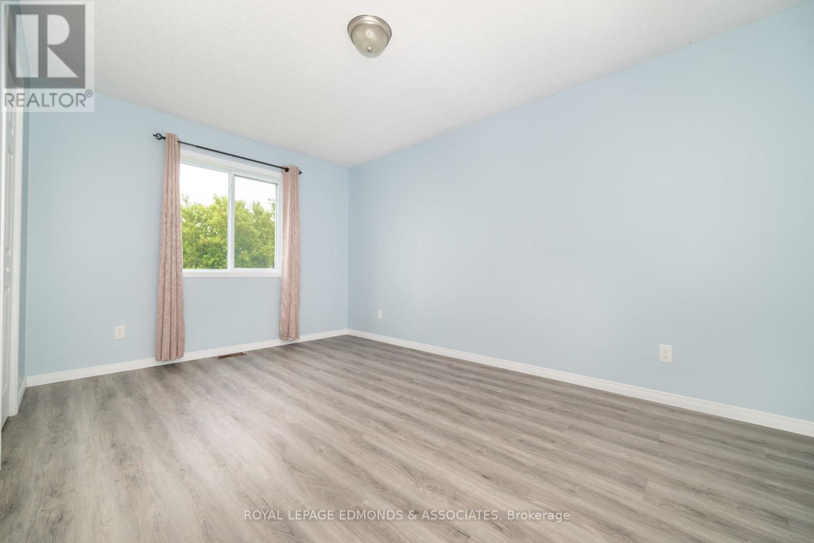 626 Johnston Crescent, Pembroke, Ontario  K8A 0B9 - Photo 17 - X12215214