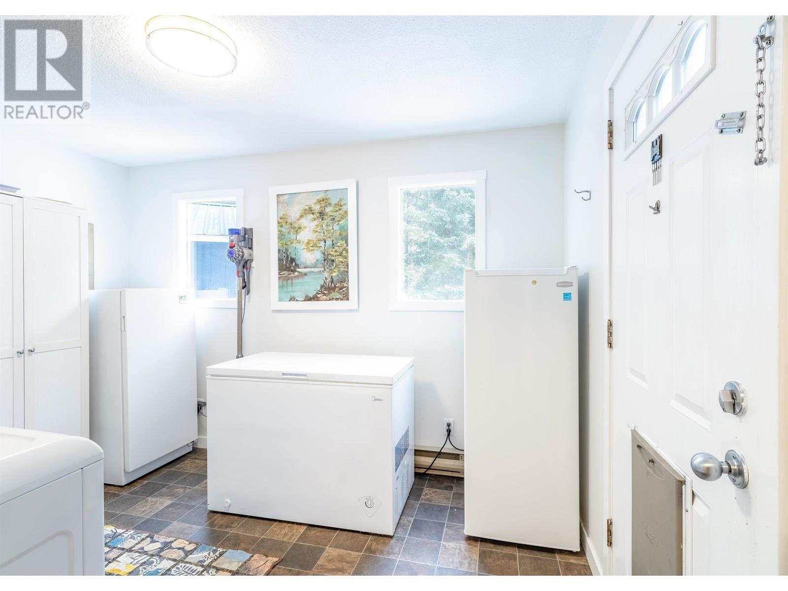 4315 Rainbow Drive, Canim Lake, British Columbia  V0K 1J0 - Photo 13 - R3014703