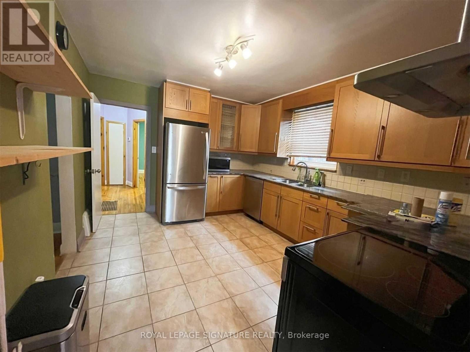 142 Simpson Avenue, Toronto, Ontario  M8Z 1E3 - Photo 5 - W12214970