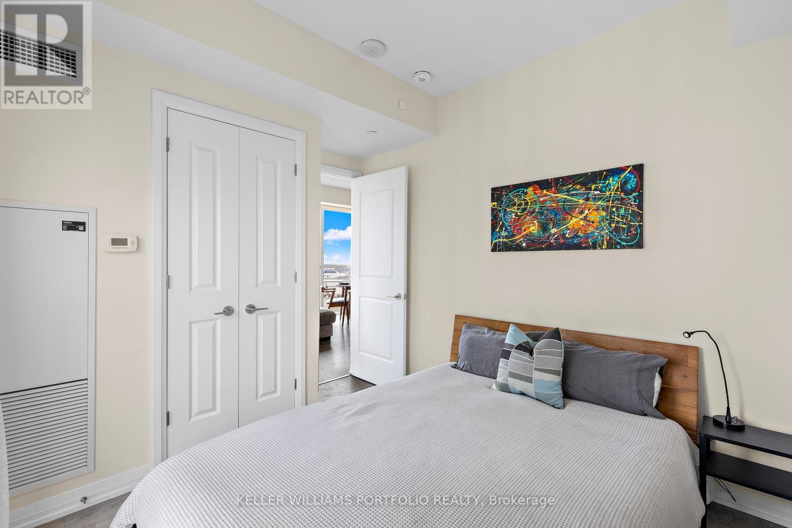 1902 - 50 Thomas Riley Road, Toronto, Ontario  M9B 0C5 - Photo 14 - W12214976
