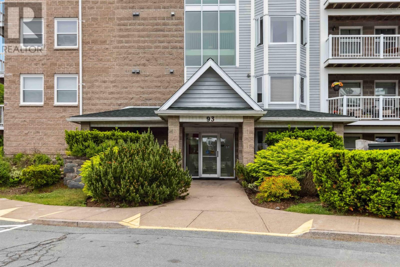 312 93 Kearney Lake Road, Clayton Park, Nova Scotia  B3M 4E7 - Photo 2 - 202514356