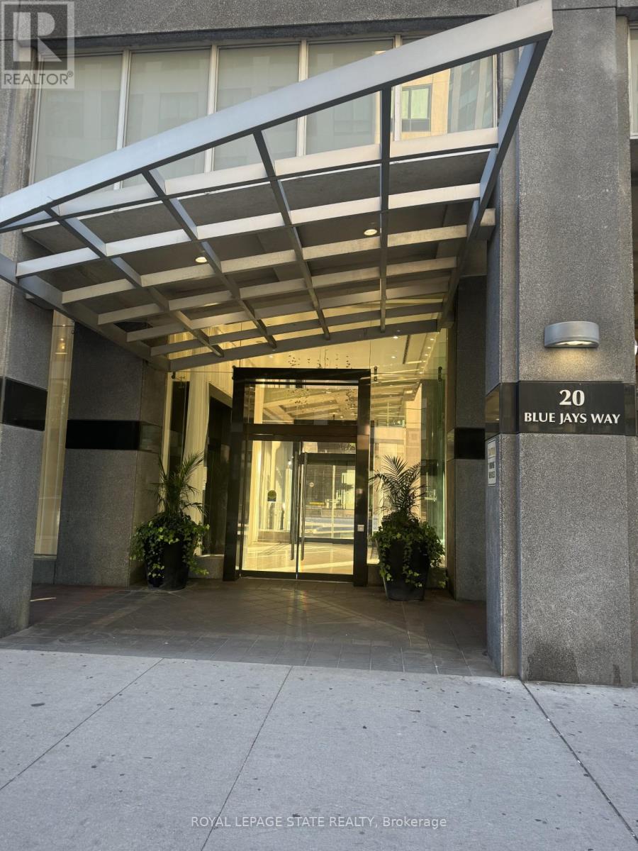 919 - 20 Blue Jays Way, Toronto, Ontario  M5V 3W6 - Photo 2 - C12214972