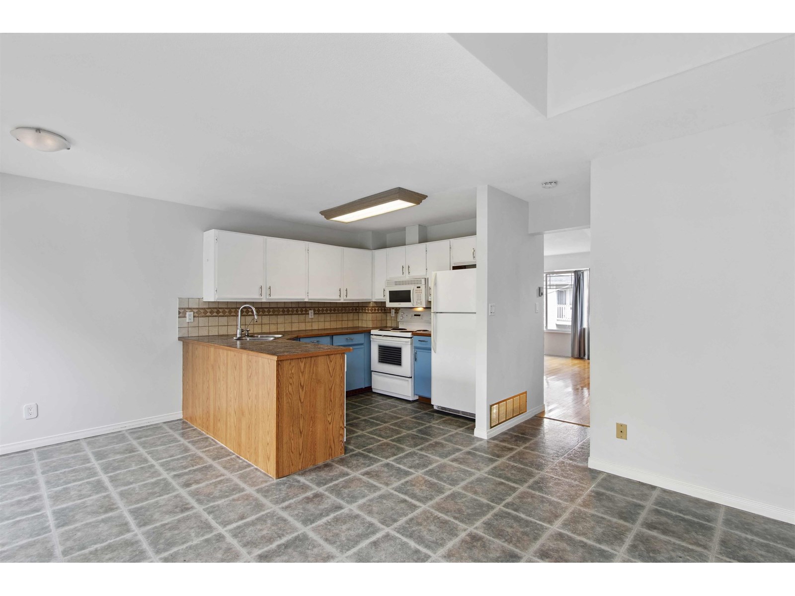 13 15550 89 Avenue, Surrey, British Columbia  V3R 1N1 - Photo 8 - R3009779