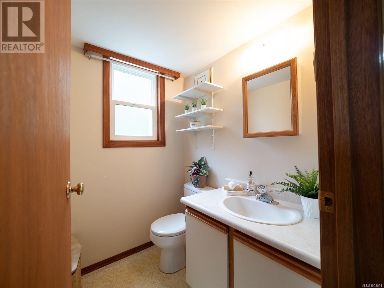 1813 Pastel Cres, Central Saanich, British Columbia  V8M 1N6 - Photo 31 - 1003091