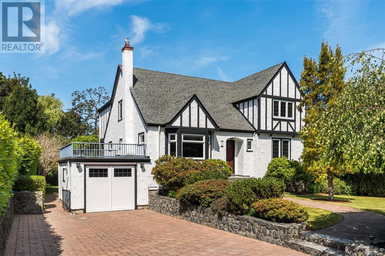 750 Island Rd, Oak Bay, British Columbia