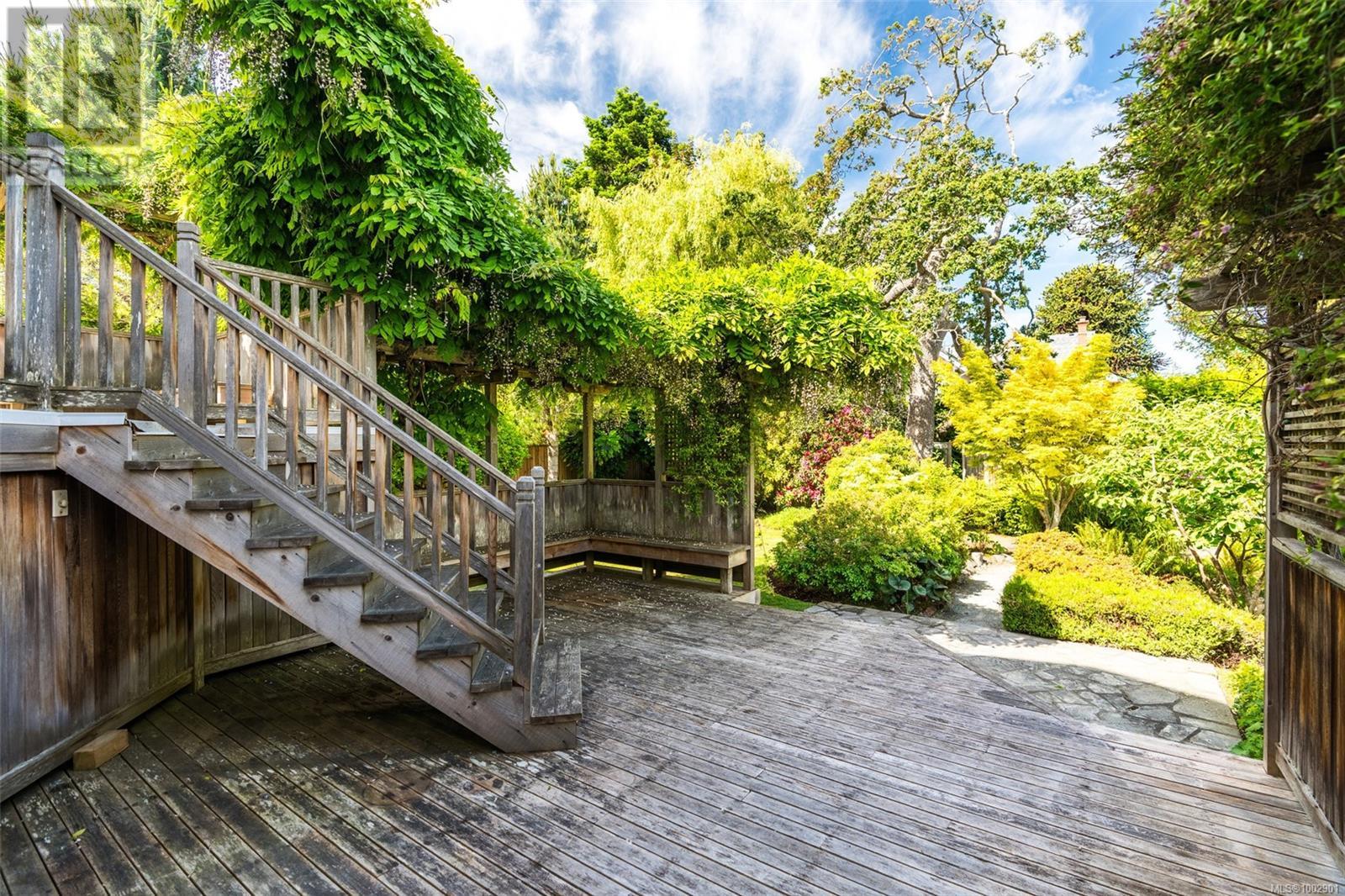 750 Island Rd, Oak Bay, British Columbia  V8S 2T9 - Photo 46 - 1002901