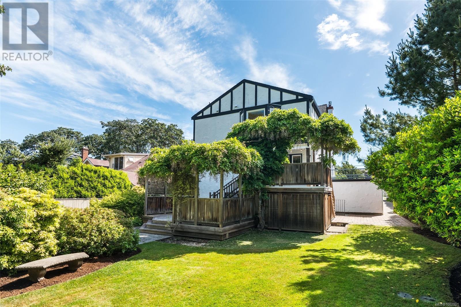 750 Island Rd, Oak Bay, British Columbia  V8S 2T9 - Photo 53 - 1002901