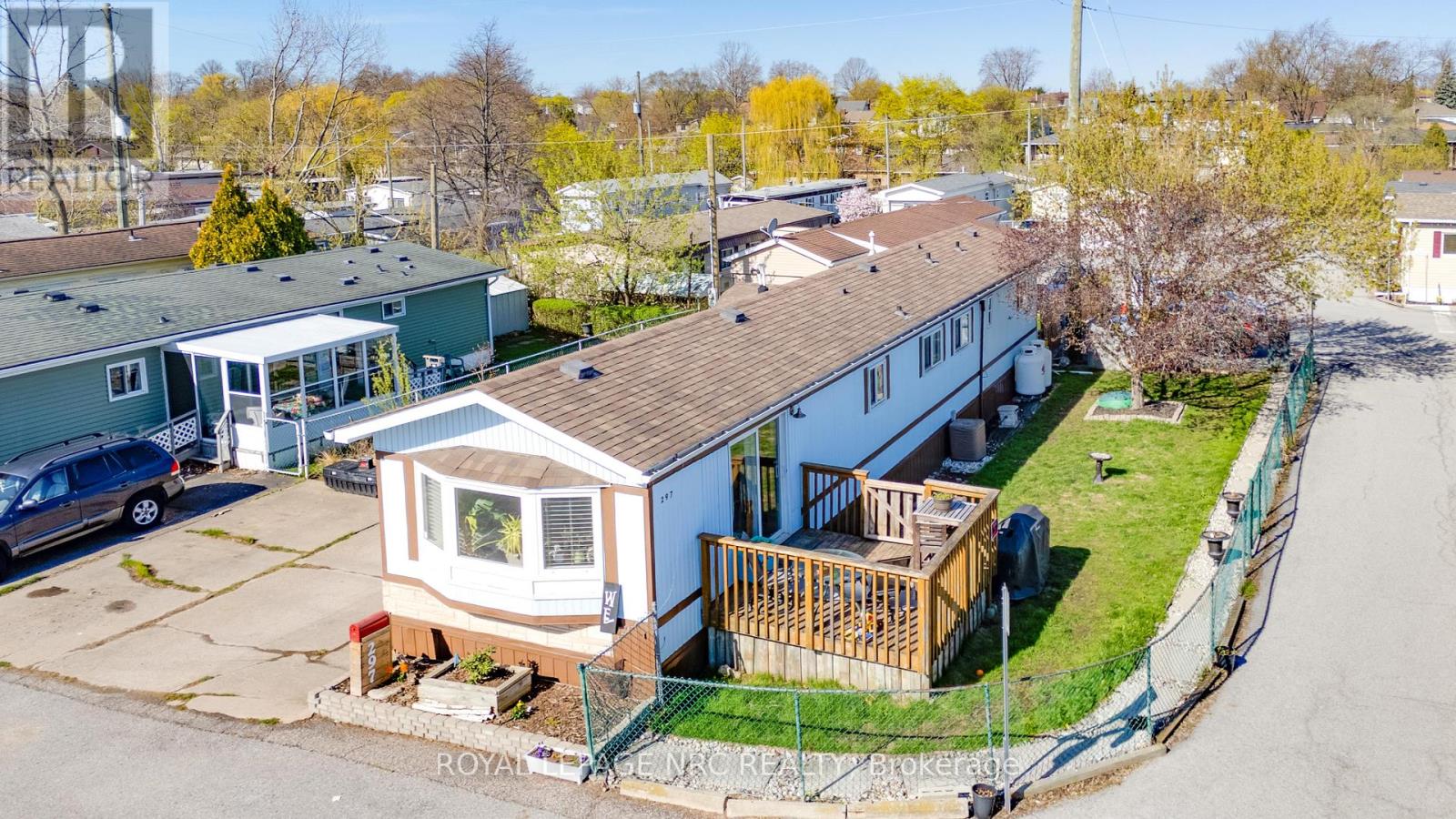 297 - 241 St. Paul Street W, St. Catharines, Ontario  L2S 2E5 - Photo 1 - X12214967