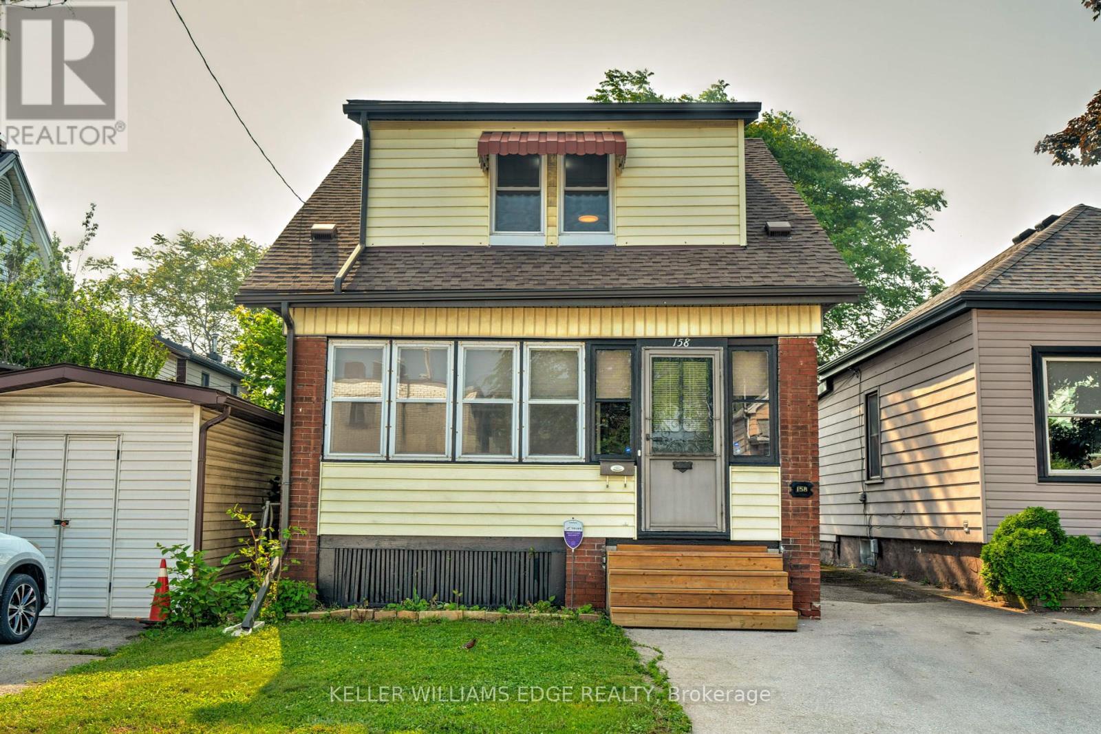 158 Rosslyn Avenue N, Hamilton, Ontario  L8L 7P6 - Photo 1 - X12214973