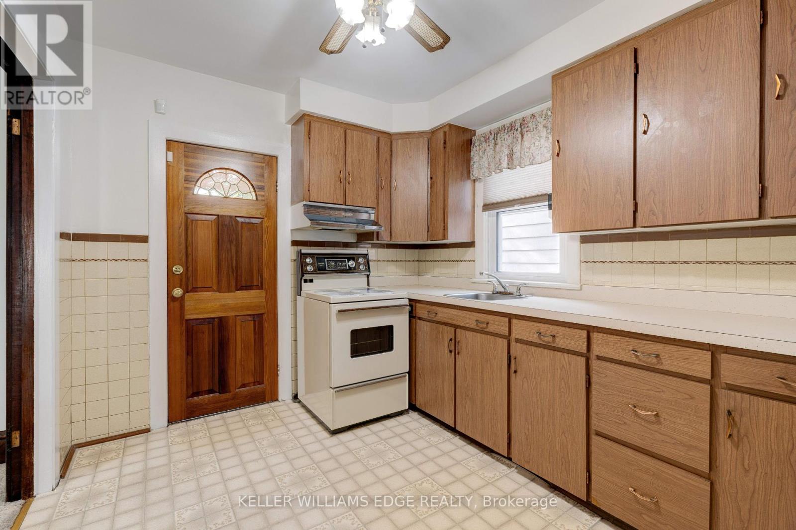 158 Rosslyn Avenue N, Hamilton, Ontario  L8L 7P6 - Photo 14 - X12214973
