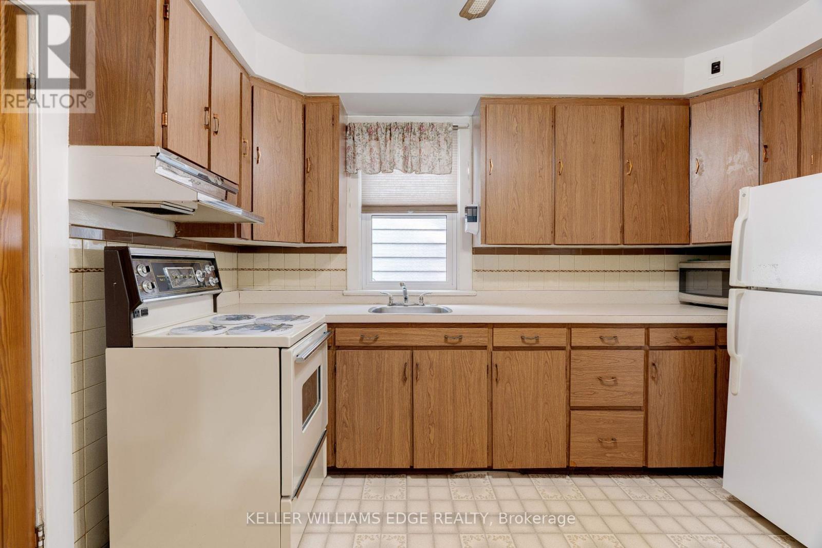 158 Rosslyn Avenue N, Hamilton, Ontario  L8L 7P6 - Photo 16 - X12214973