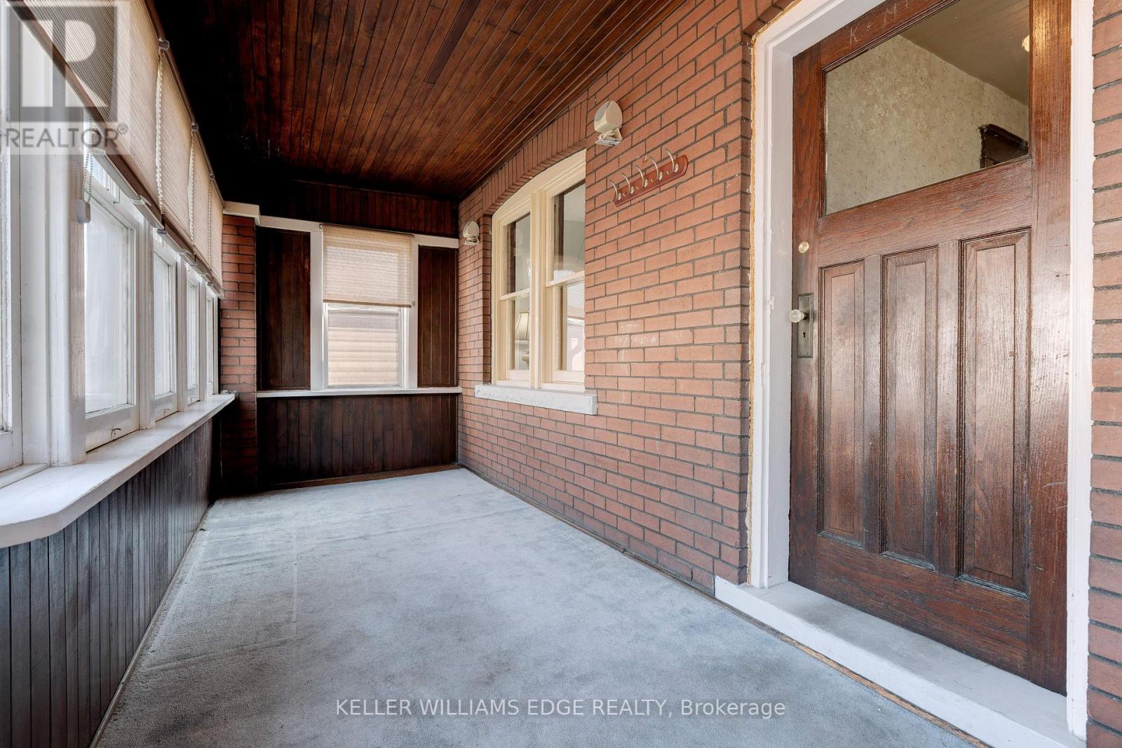 158 Rosslyn Avenue N, Hamilton, Ontario  L8L 7P6 - Photo 4 - X12214973