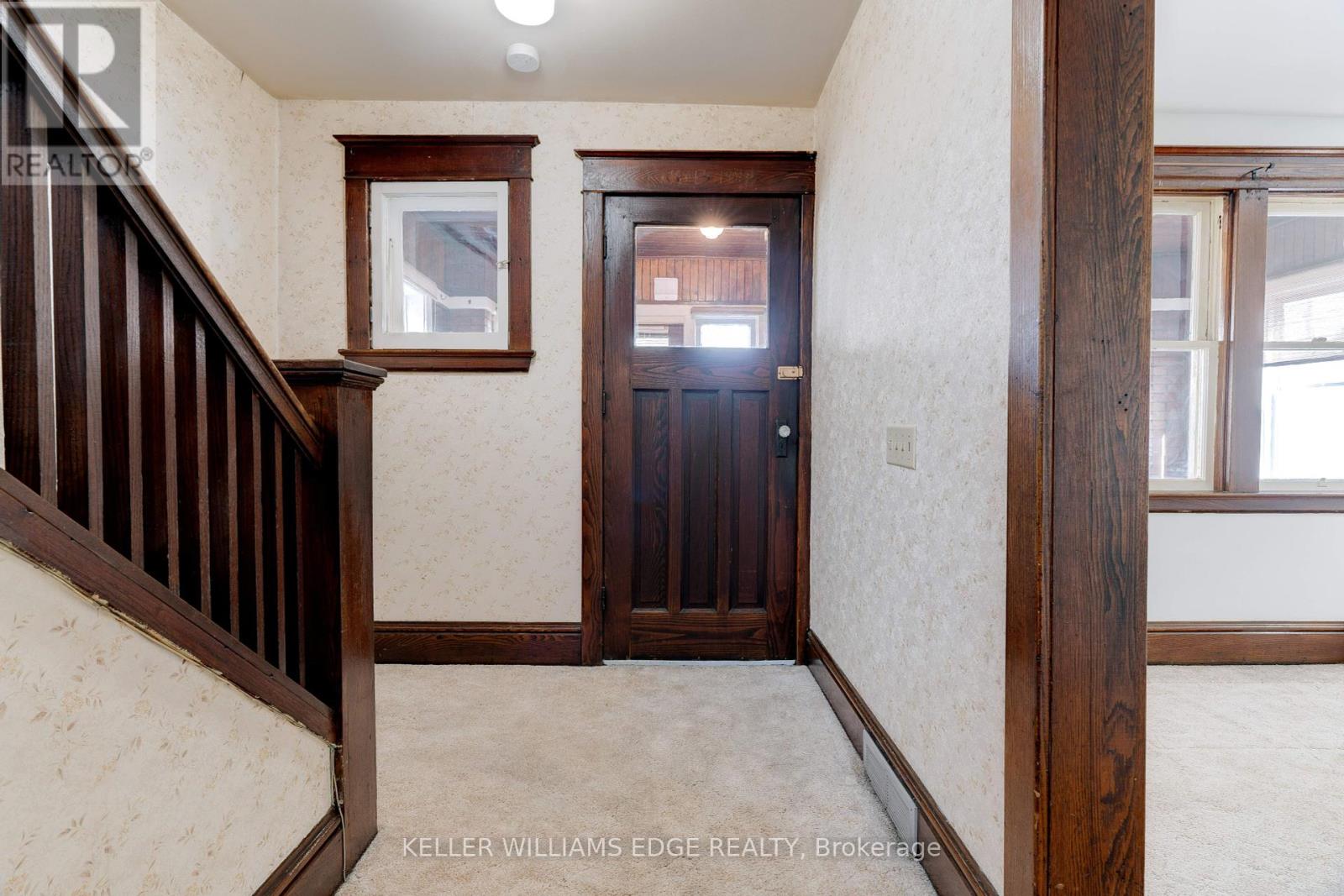 158 Rosslyn Avenue N, Hamilton, Ontario  L8L 7P6 - Photo 6 - X12214973