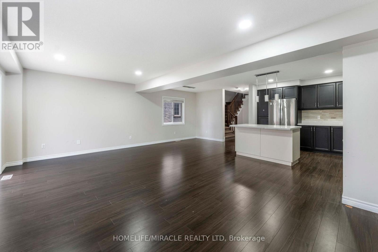 6 Pompeii Street, Kitchener, Ontario  N2R 0A8 - Photo 14 - X12214975