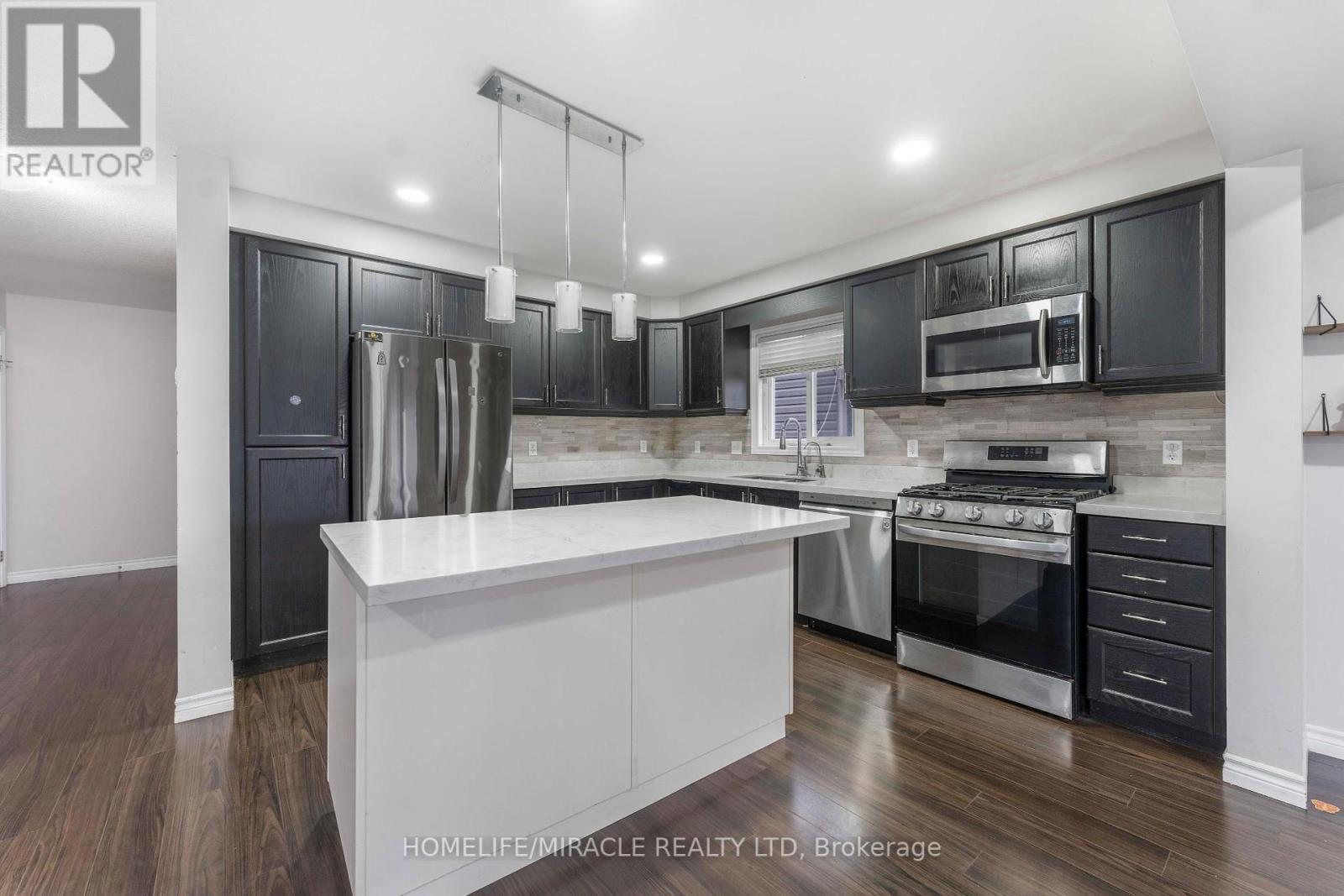 6 Pompeii Street, Kitchener, Ontario  N2R 0A8 - Photo 16 - X12214975