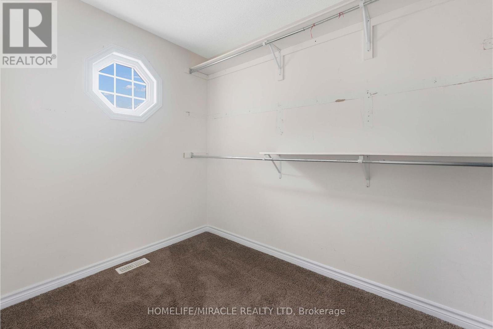6 Pompeii Street, Kitchener, Ontario  N2R 0A8 - Photo 25 - X12214975