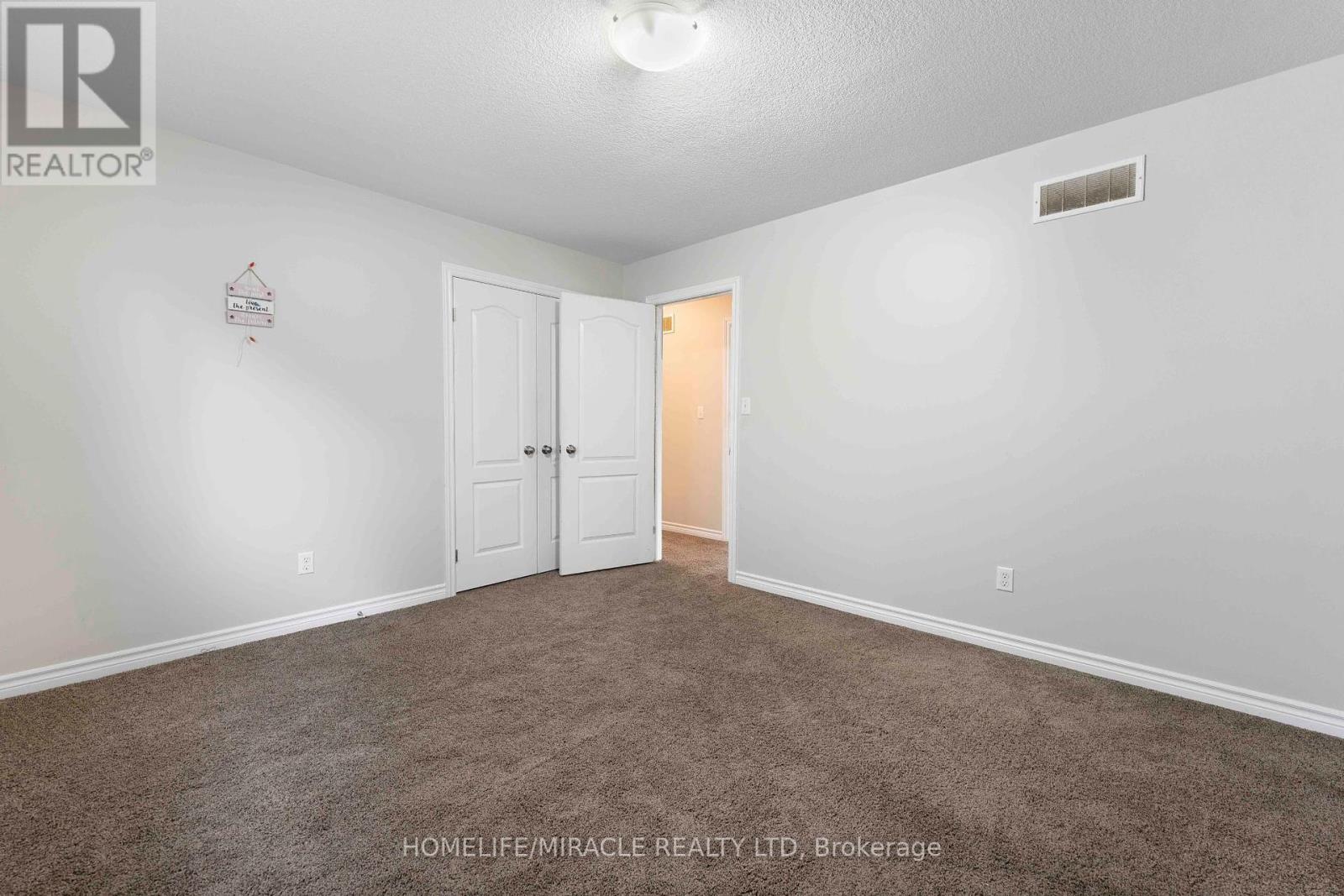 6 Pompeii Street, Kitchener, Ontario  N2R 0A8 - Photo 27 - X12214975