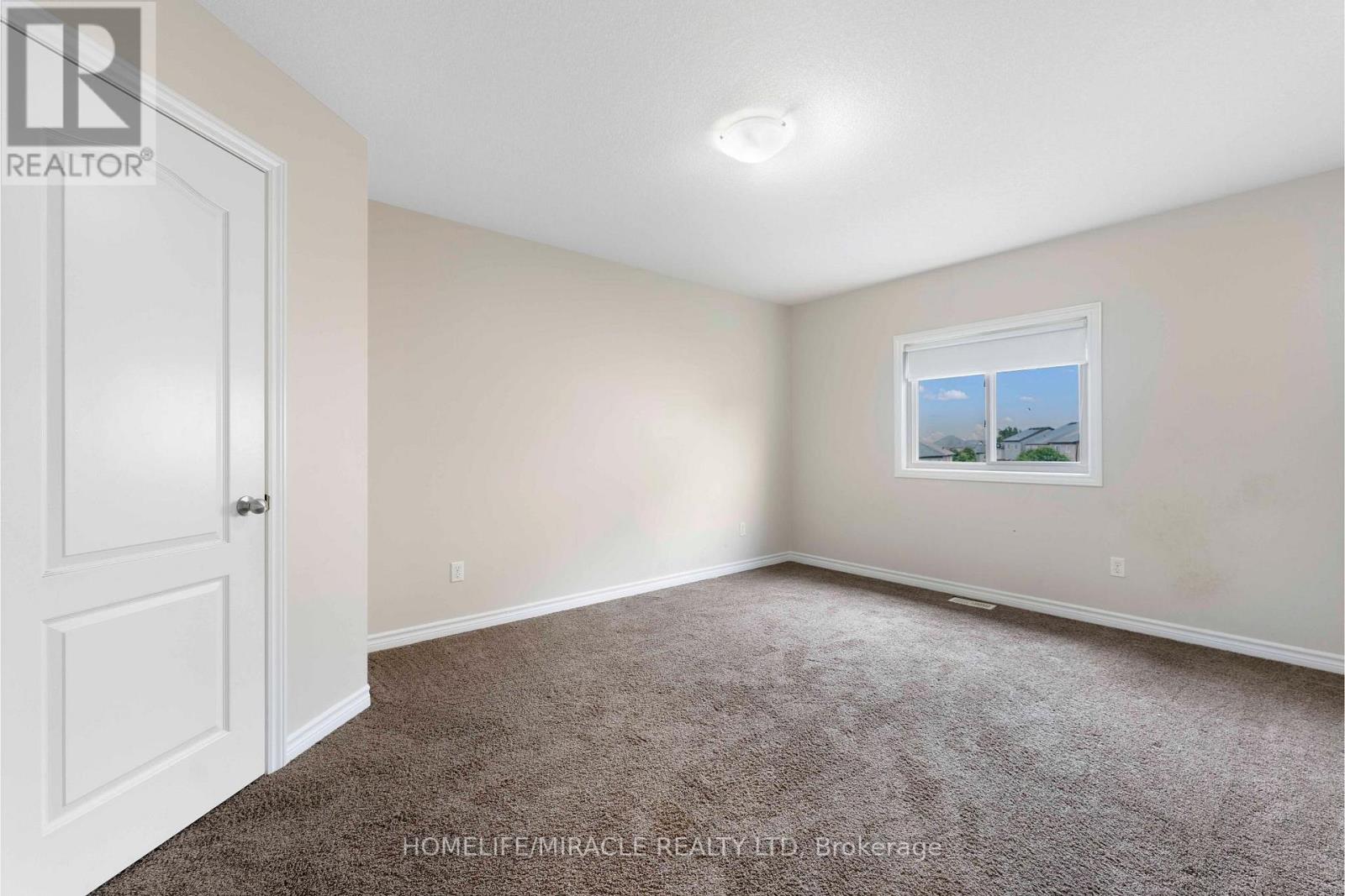 6 Pompeii Street, Kitchener, Ontario  N2R 0A8 - Photo 31 - X12214975