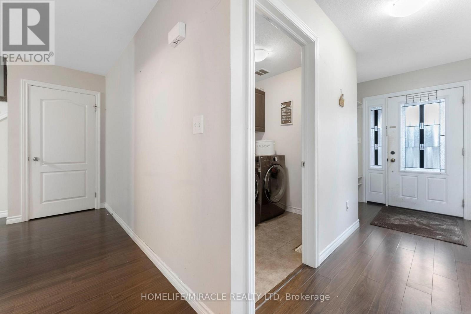 6 Pompeii Street, Kitchener, Ontario  N2R 0A8 - Photo 7 - X12214975