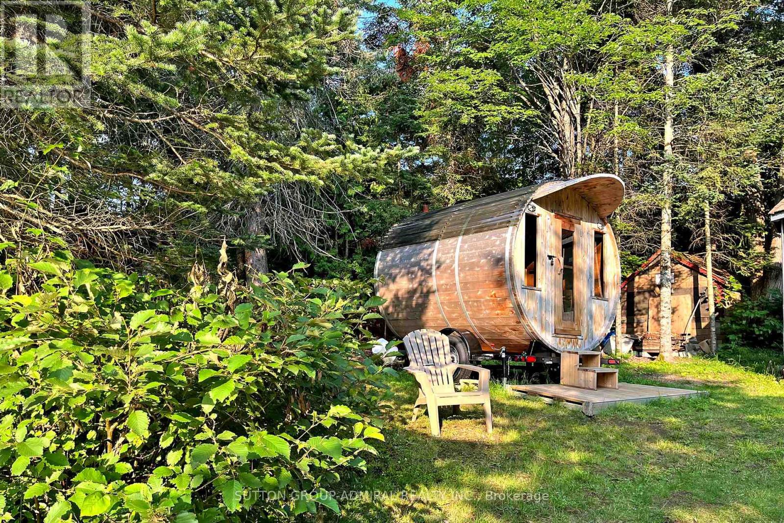 477 Balsam Chutes Road, Huntsville (Stephenson), Ontario  P0B 1L0 - Photo 4 - X12214981