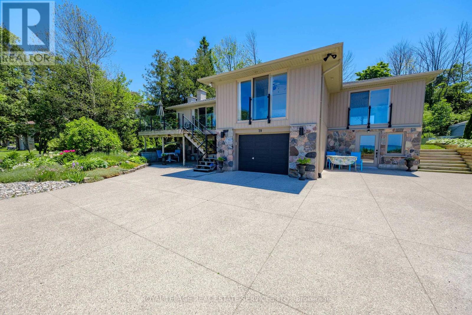 39 Goderich Street, Kincardine, Ontario  N2Z 2L2 - Photo 37 - X12215033