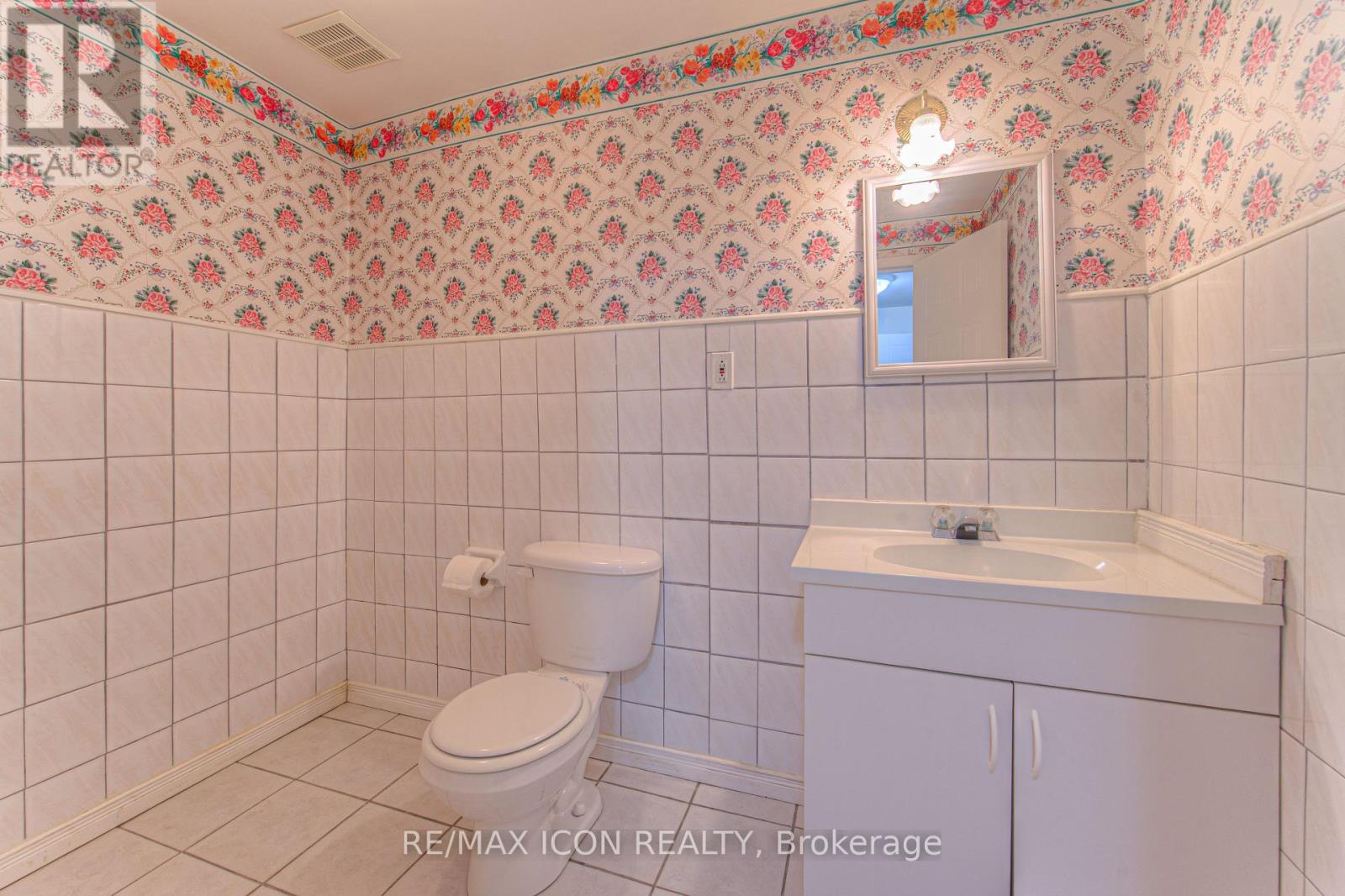 45 Bancroft Street, Kitchener, Ontario  N2A 4E4 - Photo 25 - X12215042
