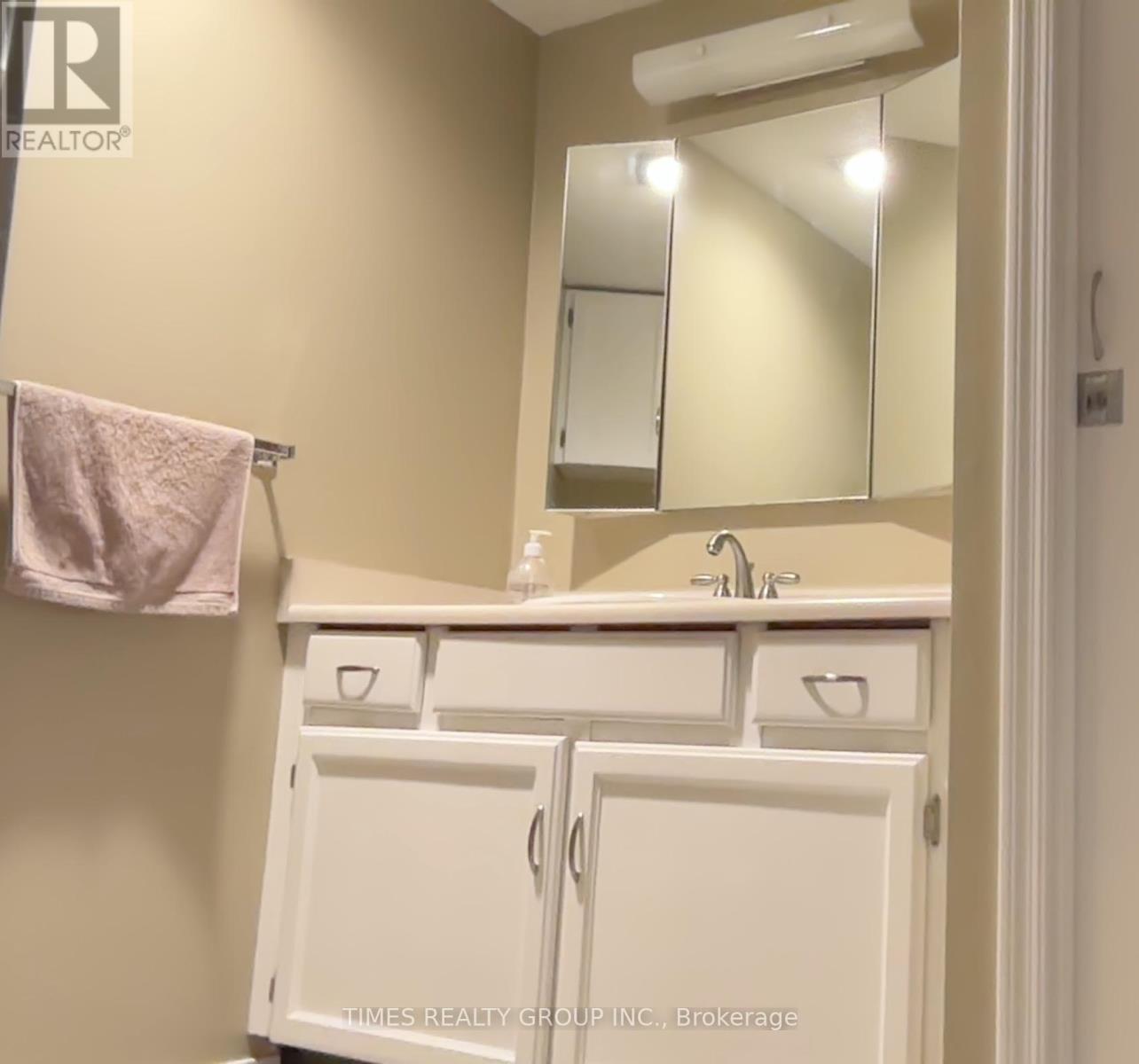 318 - 31955 Old Yale Road, Abbotsford, British Columbia  V2T 4N1 - Photo 18 - X12053011