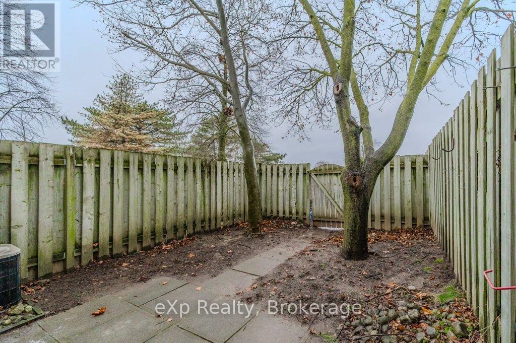 2 - 165 Green Valley Drive, Kitchener, Ontario  N2P 1K3 - Photo 30 - X12215082