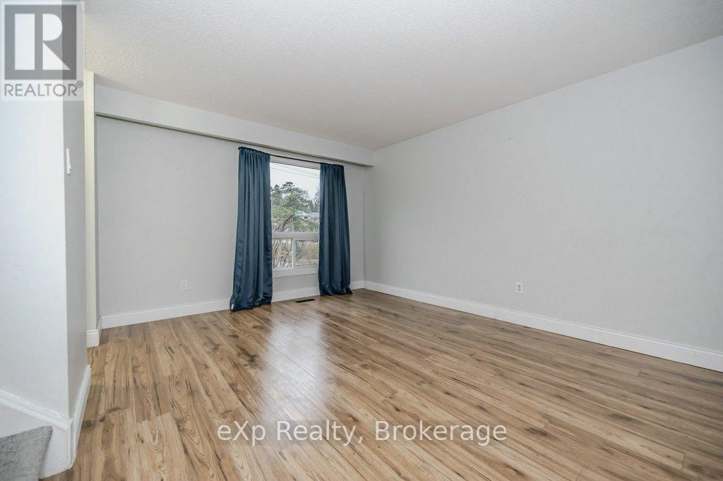 2 - 165 Green Valley Drive, Kitchener, Ontario  N2P 1K3 - Photo 8 - X12215082