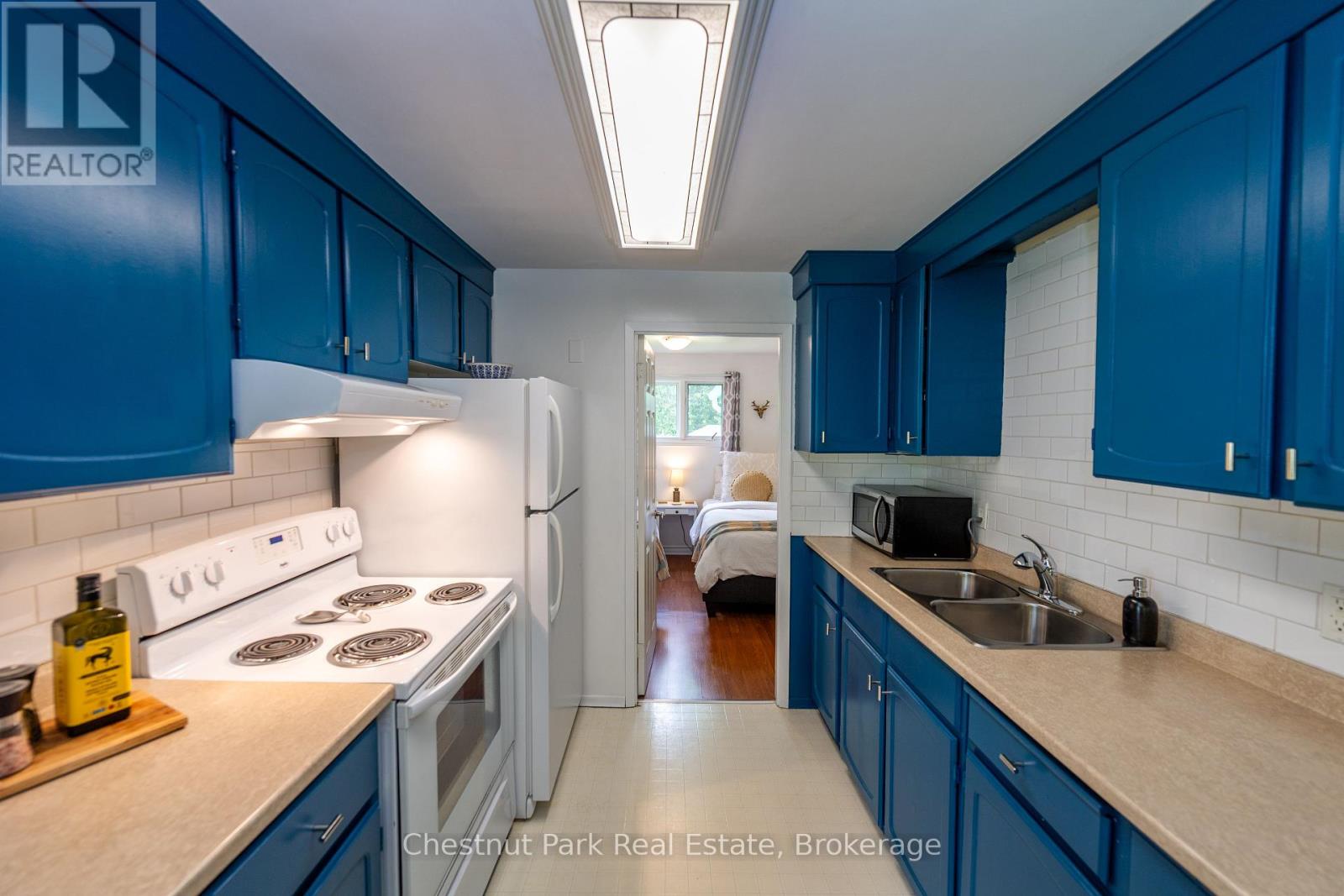15 Belmont Street, Sundridge, Ontario  P0A 1Z0 - Photo 5 - X12215104