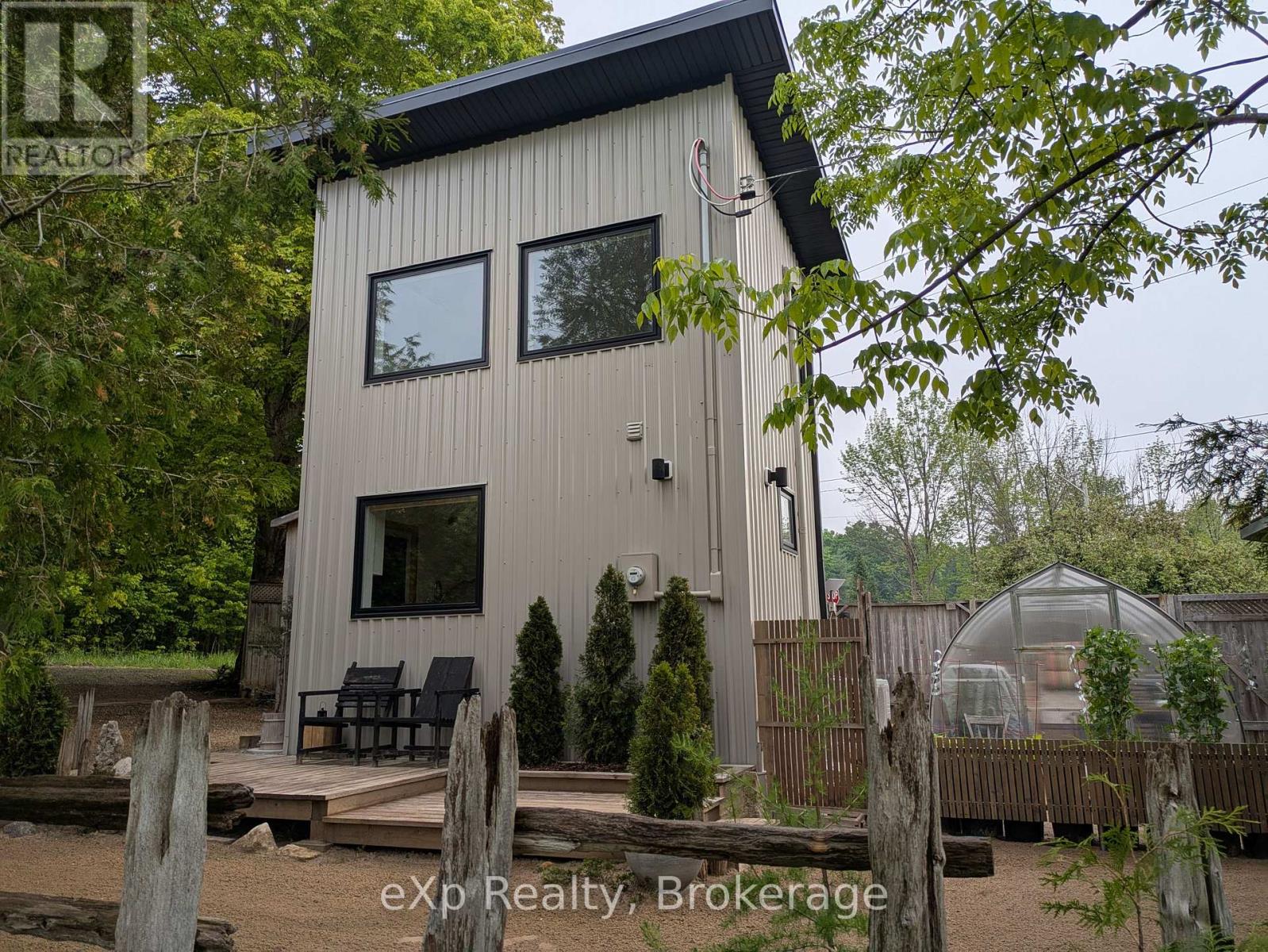 9 SUMMER AVENUE, South Bruce Peninsula, Ontario