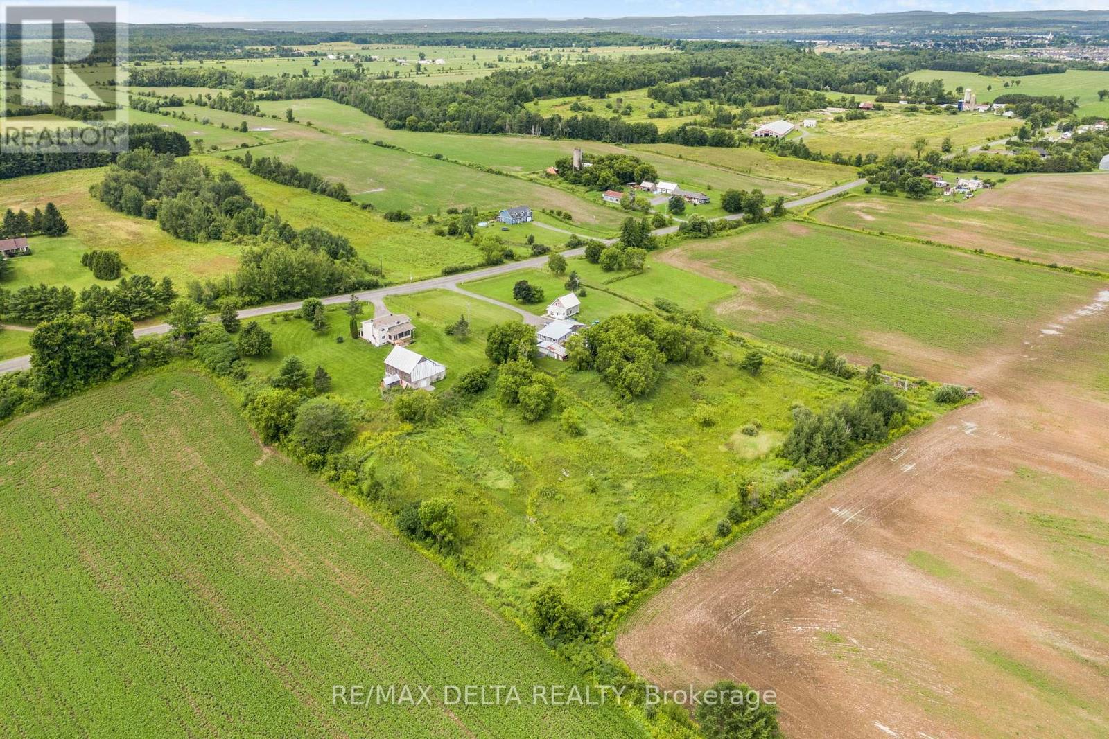 1217 Lacasse Road, Clarence-Rockland, Ontario  K0A 1N0 - Photo 9 - X12212108
