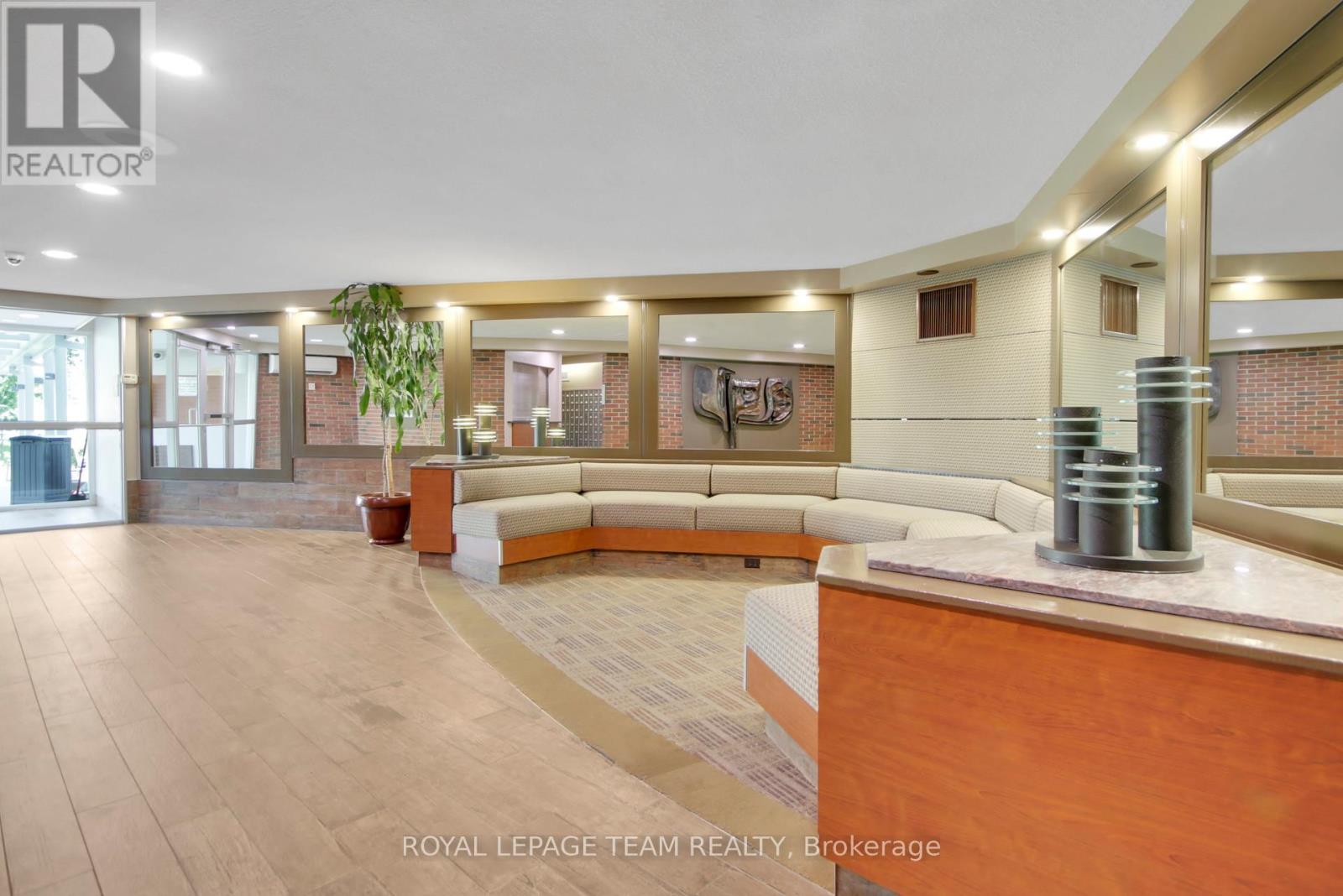 708 - 20 Chesterton Drive, Ottawa, Ontario  K2E 6Z7 - Photo 8 - X12215073