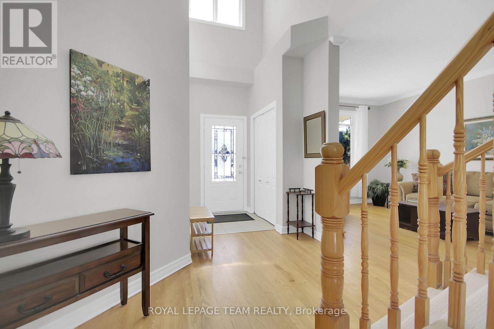 19 Athena Way, Ottawa, Ontario  K2G 6S1 - Photo 2 - X12215180