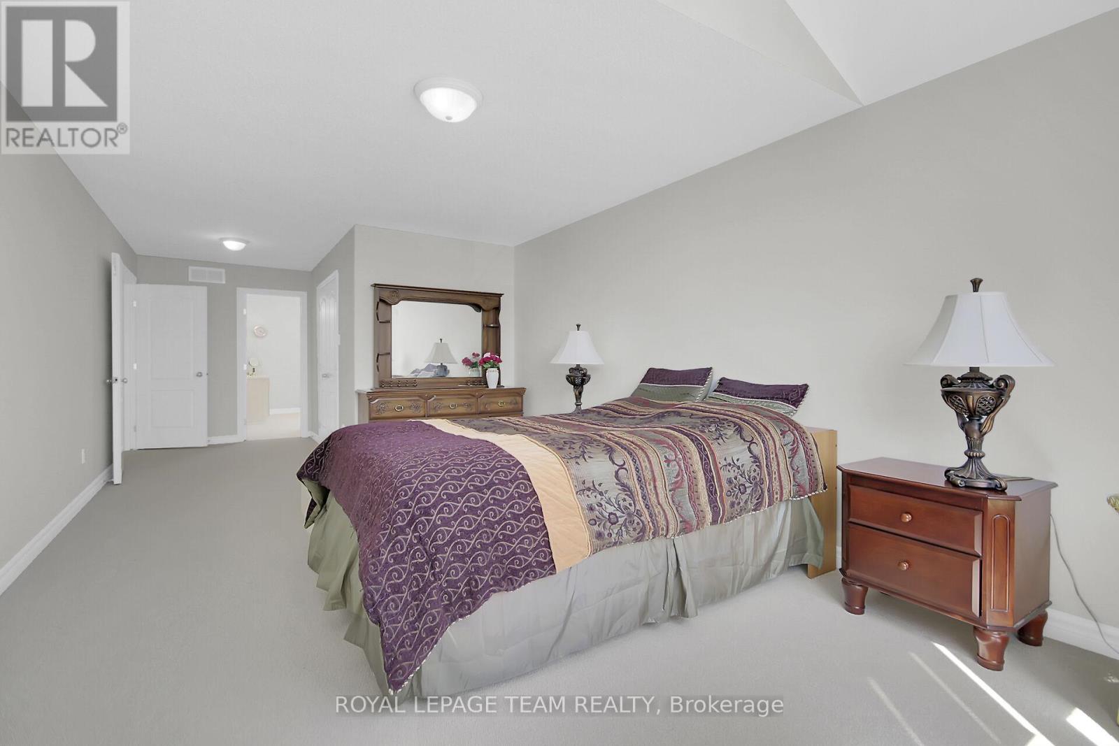19 Athena Way, Ottawa, Ontario  K2G 6S1 - Photo 22 - X12215180