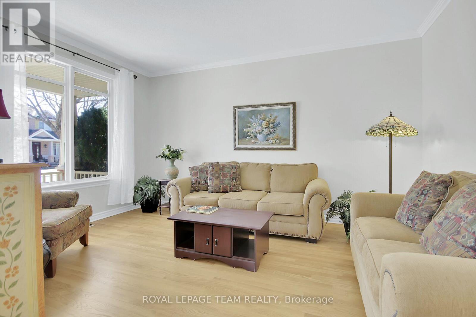 19 Athena Way, Ottawa, Ontario  K2G 6S1 - Photo 3 - X12215180