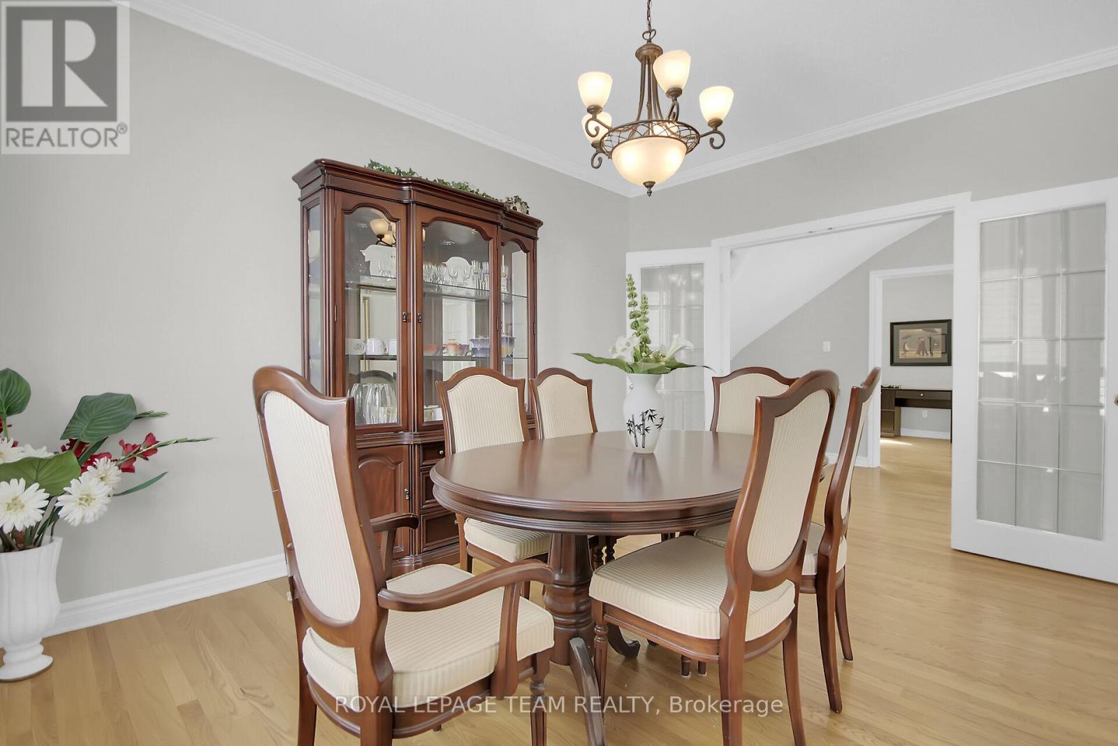 19 Athena Way, Ottawa, Ontario  K2G 6S1 - Photo 6 - X12215180