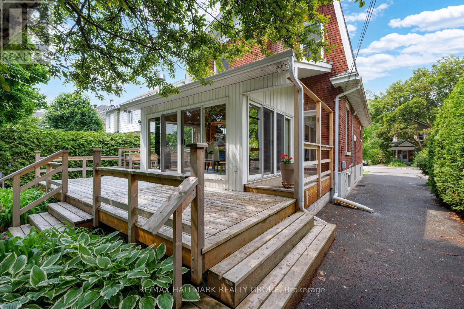 23 Julian Avenue, Ottawa, Ontario  K1Y 0S6 - Photo 37 - X12215220
